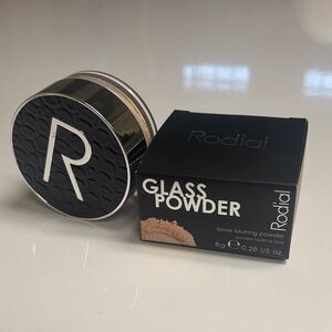 Rodial Glass Powder- Loose Blurring Powder
